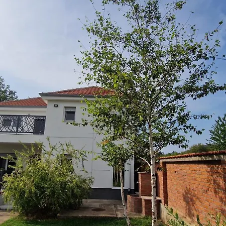 Villa Elena *